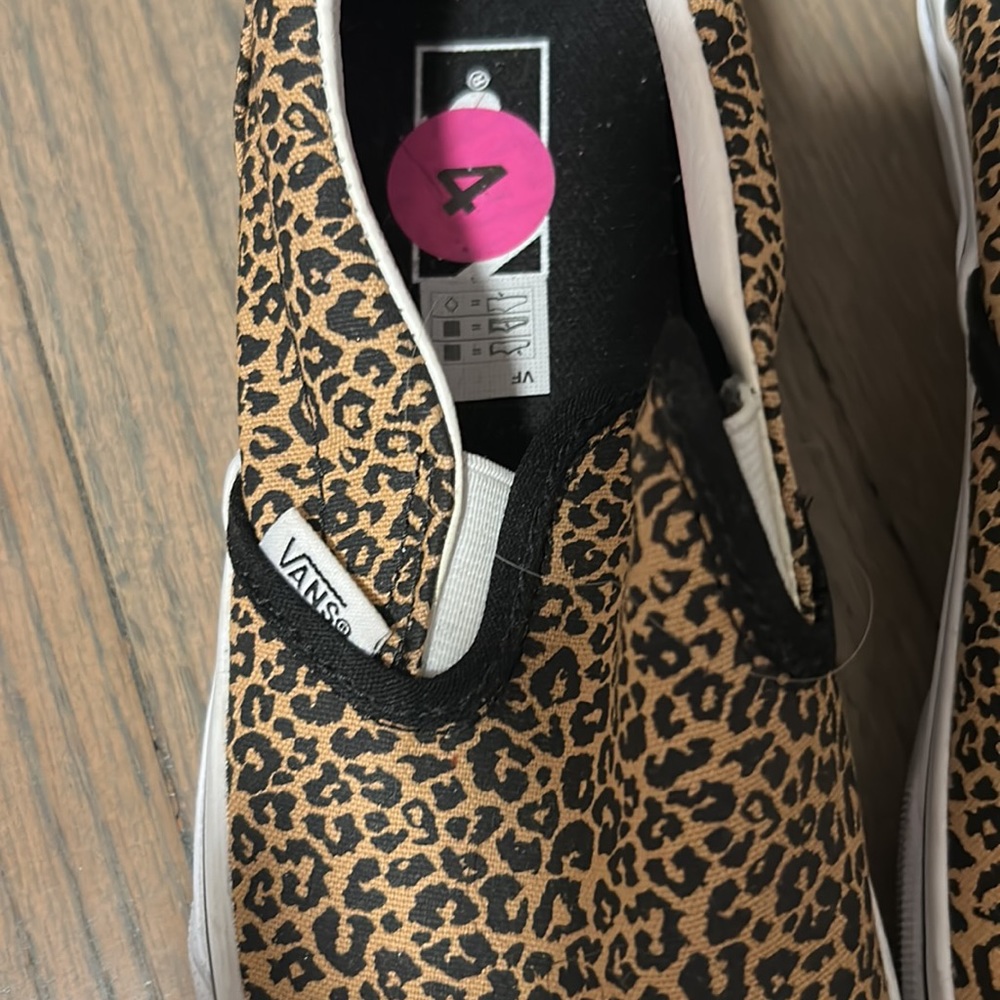 Vans - Picture 4 of 4